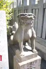 白金氷川神社の狛犬