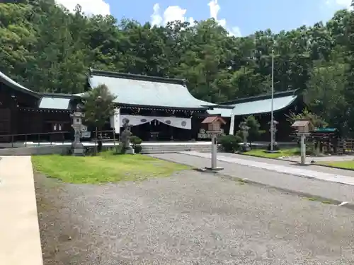 山梨縣護國神社の建物その他