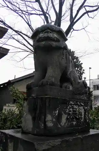 日野八坂神社の狛犬