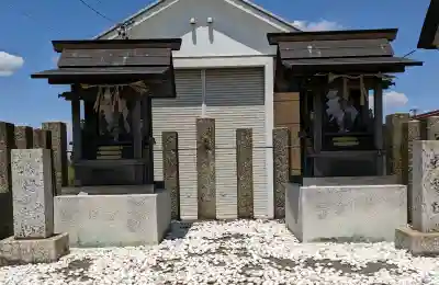 熱田社（福屋）の{uncategorized: "未分類", other: "その他", undefined: "問題あり", building: "その他建物", grave: "お墓", sacred_gate: "鳥居", guardian: "狛犬", statue: "像", buddha: "仏像", history: "歴史", nature: "自然", garden: "庭園", animal: "動物", pagoda: "塔", temizu: "手水舎", mountain_gate: "山門・神門", sanctuary: "本殿・本堂", subordinate: "末社・摂社", art: "芸術", scenery: "景色", jizo: "地蔵", ema: "絵馬", goshuin: "御朱印", omikuji: "おみくじ", items: "授与品その他", amulet: "お守り", goshuincho: "御朱印帳", eats: "食事", festival: "お祭り", votive_dance: "神楽", shichigosan: "七五三参", wedding: "結婚式", experience: "体験その他", initially: "初詣", around: "周辺", anti_infection: "感染症対策"}