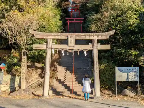 曽野稲荷神社の鳥居