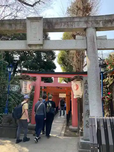 花園稲荷神社の鳥居