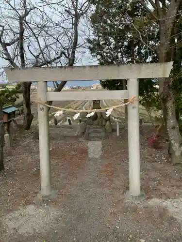 賣夫神社（嫁振）の鳥居