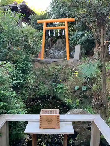 横浜御嶽神社の末社・摂社