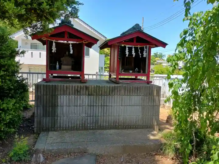 下野田稲荷神社の{uncategorized: "未分類", other: "その他", undefined: "問題あり", building: "その他建物", grave: "お墓", sacred_gate: "鳥居", guardian: "狛犬", statue: "像", buddha: "仏像", history: "歴史", nature: "自然", garden: "庭園", animal: "動物", pagoda: "塔", temizu: "手水舎", mountain_gate: "山門・神門", sanctuary: "本殿・本堂", subordinate: "末社・摂社", art: "芸術", scenery: "景色", jizo: "地蔵", ema: "絵馬", goshuin: "御朱印", omikuji: "おみくじ", items: "授与品その他", amulet: "お守り", goshuincho: "御朱印帳", eats: "食事", festival: "お祭り", votive_dance: "神楽", shichigosan: "七五三参", wedding: "結婚式", experience: "体験その他", initially: "初詣", around: "周辺", anti_infection: "感染症対策"}