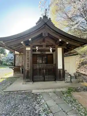 蚊里田八幡宮の{uncategorized: "未分類", other: "その他", undefined: "問題あり", building: "その他建物", grave: "お墓", sacred_gate: "鳥居", guardian: "狛犬", statue: "像", buddha: "仏像", history: "歴史", nature: "自然", garden: "庭園", animal: "動物", pagoda: "塔", temizu: "手水舎", mountain_gate: "山門・神門", sanctuary: "本殿・本堂", subordinate: "末社・摂社", art: "芸術", scenery: "景色", jizo: "地蔵", ema: "絵馬", goshuin: "御朱印", omikuji: "おみくじ", items: "授与品その他", amulet: "お守り", goshuincho: "御朱印帳", eats: "食事", festival: "お祭り", votive_dance: "神楽", shichigosan: "七五三参", wedding: "結婚式", experience: "体験その他", initially: "初詣", around: "周辺", anti_infection: "感染症対策"}