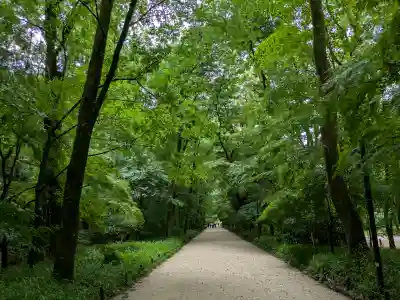 賀茂御祖神社（下鴨神社）の{uncategorized: "未分類", other: "その他", undefined: "問題あり", building: "その他建物", grave: "お墓", sacred_gate: "鳥居", guardian: "狛犬", statue: "像", buddha: "仏像", history: "歴史", nature: "自然", garden: "庭園", animal: "動物", pagoda: "塔", temizu: "手水舎", mountain_gate: "山門・神門", sanctuary: "本殿・本堂", subordinate: "末社・摂社", art: "芸術", scenery: "景色", jizo: "地蔵", ema: "絵馬", goshuin: "御朱印", omikuji: "おみくじ", items: "授与品その他", amulet: "お守り", goshuincho: "御朱印帳", eats: "食事", festival: "お祭り", votive_dance: "神楽", shichigosan: "七五三参", wedding: "結婚式", experience: "体験その他", initially: "初詣", around: "周辺", anti_infection: "感染症対策"}