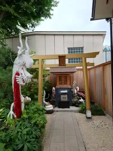 蛇窪神社の末社