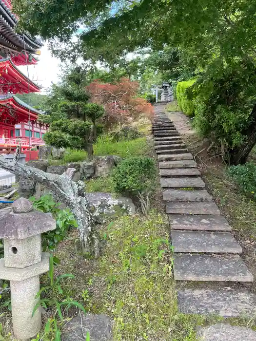 願昭寺の建物その他