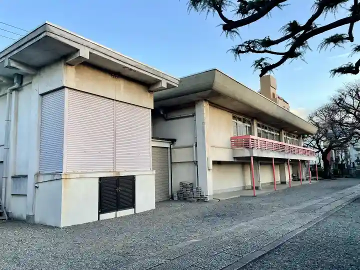 熊野神社の{uncategorized: "未分類", other: "その他", undefined: "問題あり", building: "その他建物", grave: "お墓", sacred_gate: "鳥居", guardian: "狛犬", statue: "像", buddha: "仏像", history: "歴史", nature: "自然", garden: "庭園", animal: "動物", pagoda: "塔", temizu: "手水舎", mountain_gate: "山門・神門", sanctuary: "本殿・本堂", subordinate: "末社・摂社", art: "芸術", scenery: "景色", jizo: "地蔵", ema: "絵馬", goshuin: "御朱印", omikuji: "おみくじ", items: "授与品その他", amulet: "お守り", goshuincho: "御朱印帳", eats: "食事", festival: "お祭り", votive_dance: "神楽", shichigosan: "七五三参", wedding: "結婚式", experience: "体験その他", initially: "初詣", around: "周辺", anti_infection: "感染症対策"}