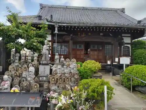 本照寺の本殿・本堂