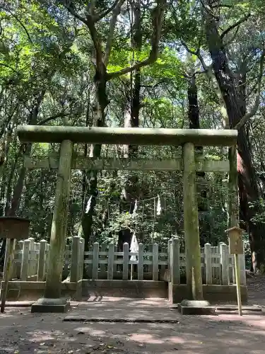 鹿島神宮の{uncategorized: "未分類", other: "その他", undefined: "問題あり", building: "その他建物", grave: "お墓", sacred_gate: "鳥居", guardian: "狛犬", statue: "像", buddha: "仏像", history: "歴史", nature: "自然", garden: "庭園", animal: "動物", pagoda: "塔", temizu: "手水舎", mountain_gate: "山門・神門", sanctuary: "本殿・本堂", subordinate: "末社・摂社", art: "芸術", scenery: "景色", jizo: "地蔵", ema: "絵馬", goshuin: "御朱印", omikuji: "おみくじ", items: "授与品その他", amulet: "お守り", goshuincho: "御朱印帳", eats: "食事", festival: "お祭り", votive_dance: "神楽", shichigosan: "七五三参", wedding: "結婚式", experience: "体験その他", initially: "初詣", around: "周辺", anti_infection: "感染症対策"}