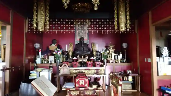 龍本寺の本殿・本堂