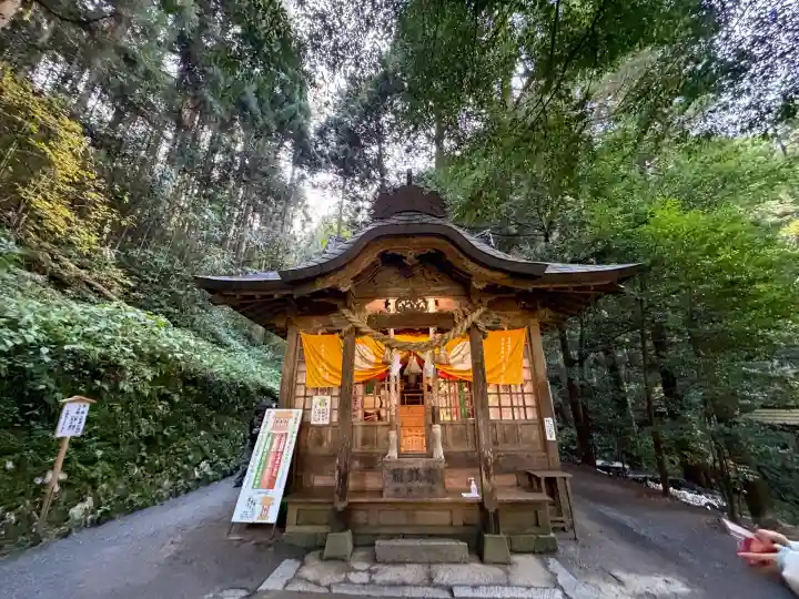 金持神社の{uncategorized: "未分類", other: "その他", undefined: "問題あり", building: "その他建物", grave: "お墓", sacred_gate: "鳥居", guardian: "狛犬", statue: "像", buddha: "仏像", history: "歴史", nature: "自然", garden: "庭園", animal: "動物", pagoda: "塔", temizu: "手水舎", mountain_gate: "山門・神門", sanctuary: "本殿・本堂", subordinate: "末社・摂社", art: "芸術", scenery: "景色", jizo: "地蔵", ema: "絵馬", goshuin: "御朱印", omikuji: "おみくじ", items: "授与品その他", amulet: "お守り", goshuincho: "御朱印帳", eats: "食事", festival: "お祭り", votive_dance: "神楽", shichigosan: "七五三参", wedding: "結婚式", experience: "体験その他", initially: "初詣", around: "周辺", anti_infection: "感染症対策"}