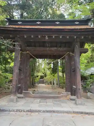 大井俣窪八幡神社の山門・神門