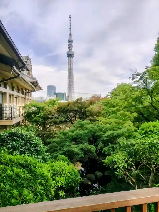 待乳山聖天(本龍院)の{uncategorized: "未分類", other: "その他", undefined: "問題あり", building: "その他建物", grave: "お墓", sacred_gate: "鳥居", guardian: "狛犬", statue: "像", buddha: "仏像", history: "歴史", nature: "自然", garden: "庭園", animal: "動物", pagoda: "塔", temizu: "手水舎", mountain_gate: "山門・神門", sanctuary: "本殿・本堂", subordinate: "末社・摂社", art: "芸術", scenery: "景色", jizo: "地蔵", ema: "絵馬", goshuin: "御朱印", omikuji: "おみくじ", items: "授与品その他", amulet: "お守り", goshuincho: "御朱印帳", eats: "食事", festival: "お祭り", votive_dance: "神楽", shichigosan: "七五三参", wedding: "結婚式", experience: "体験その他", initially: "初詣", around: "周辺", anti_infection: "感染症対策"}