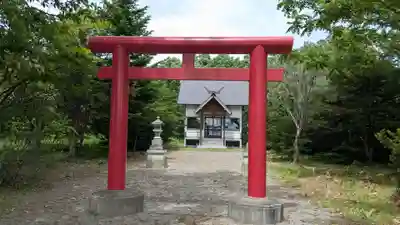 第八部落稲荷神社の鳥居