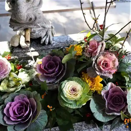 滑川神社 - 仕事と子どもの守り神の手水舎