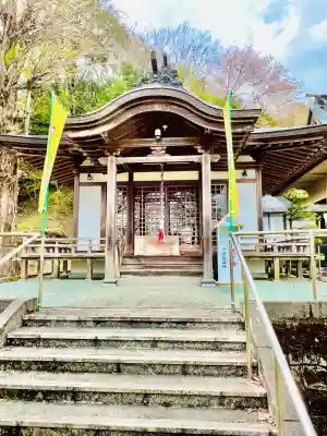 龍谷院の{uncategorized: "未分類", other: "その他", undefined: "問題あり", building: "その他建物", grave: "お墓", sacred_gate: "鳥居", guardian: "狛犬", statue: "像", buddha: "仏像", history: "歴史", nature: "自然", garden: "庭園", animal: "動物", pagoda: "塔", temizu: "手水舎", mountain_gate: "山門・神門", sanctuary: "本殿・本堂", subordinate: "末社・摂社", art: "芸術", scenery: "景色", jizo: "地蔵", ema: "絵馬", goshuin: "御朱印", omikuji: "おみくじ", items: "授与品その他", amulet: "お守り", goshuincho: "御朱印帳", eats: "食事", festival: "お祭り", votive_dance: "神楽", shichigosan: "七五三参", wedding: "結婚式", experience: "体験その他", initially: "初詣", around: "周辺", anti_infection: "感染症対策"}