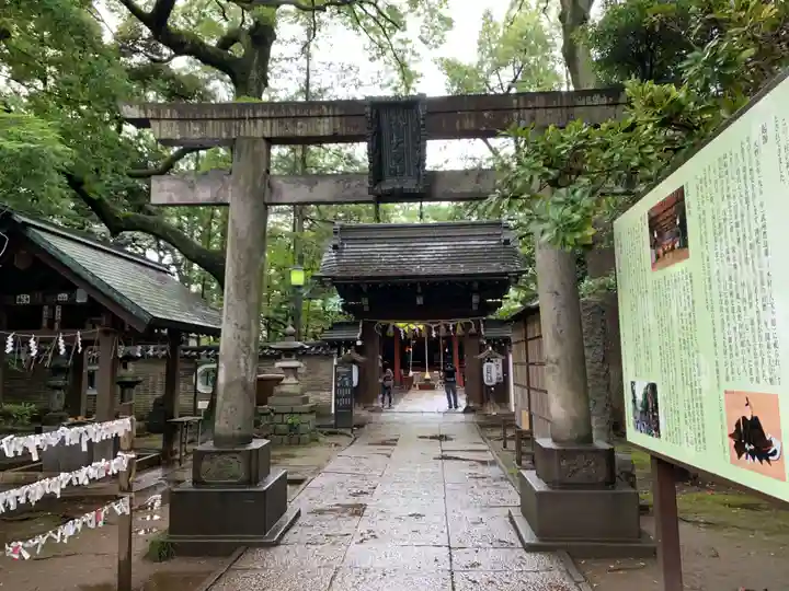 赤坂氷川神社の鳥居