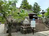 清瀧権現堂・地主妙見宮の{uncategorized: "未分類", other: "その他", undefined: "問題あり", building: "その他建物", grave: "お墓", sacred_gate: "鳥居", guardian: "狛犬", statue: "像", buddha: "仏像", history: "歴史", nature: "自然", garden: "庭園", animal: "動物", pagoda: "塔", temizu: "手水舎", mountain_gate: "山門・神門", sanctuary: "本殿・本堂", subordinate: "末社・摂社", art: "芸術", scenery: "景色", jizo: "地蔵", ema: "絵馬", goshuin: "御朱印", omikuji: "おみくじ", items: "授与品その他", amulet: "お守り", goshuincho: "御朱印帳", eats: "食事", festival: "お祭り", votive_dance: "神楽", shichigosan: "七五三参", wedding: "結婚式", experience: "体験その他", initially: "初詣", around: "周辺", anti_infection: "感染症対策"}