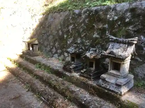 佐波々地祇神社の末社