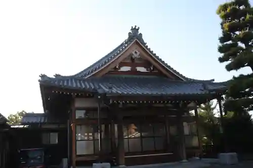 願立寺の本殿・本堂