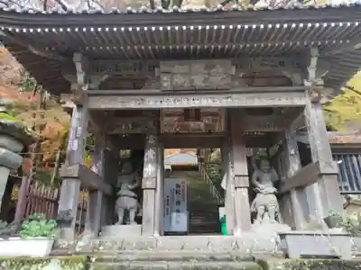 富貴寺の山門・神門