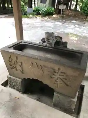 中氷川神社の手水舎