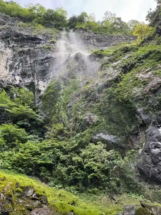 灌頂ヶ滝不動明王(徳島県)
