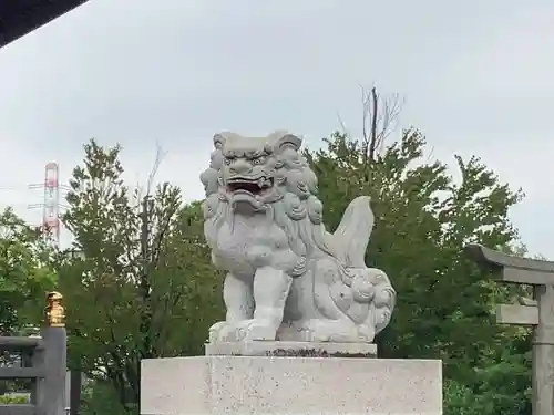 栗木御嶽神社の狛犬