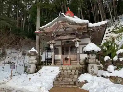 華厳寺の本殿・本堂