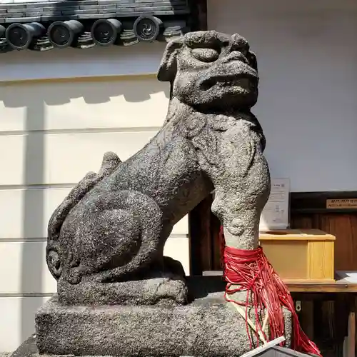 御霊神社の狛犬