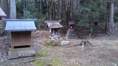 冑神社の末社・摂社