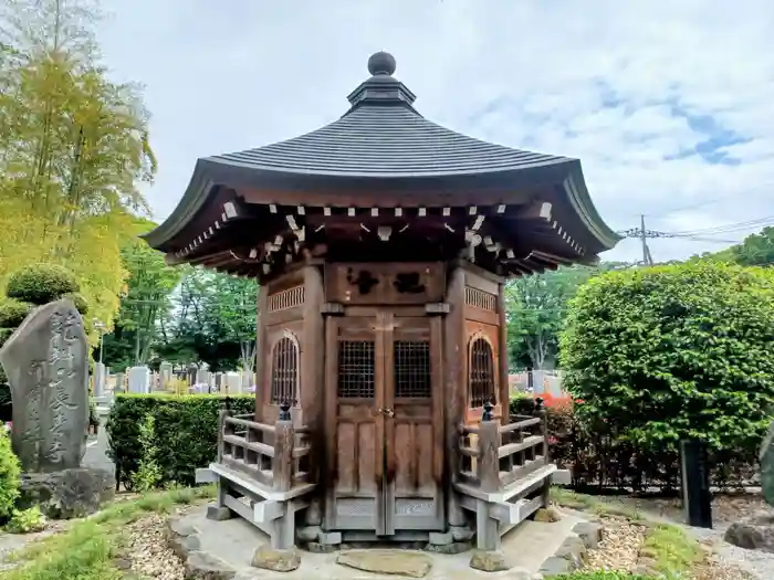 長青寺の建物その他