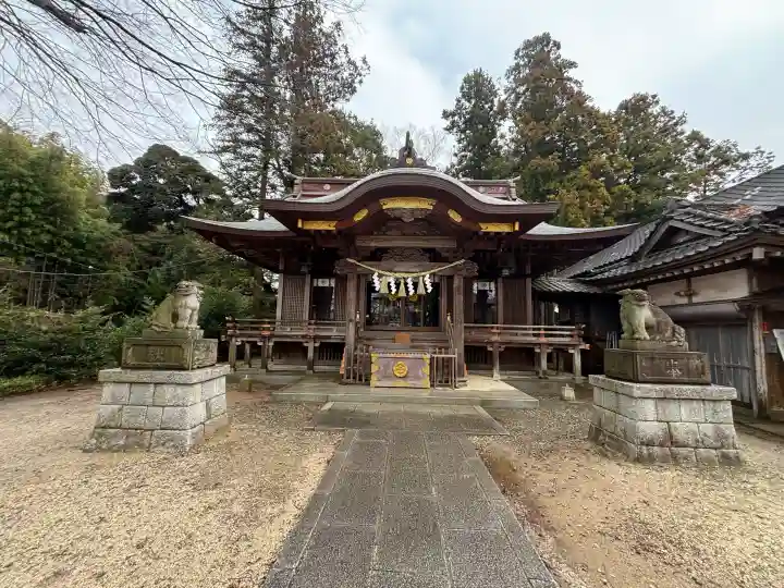 素鵞神社の{uncategorized: "未分類", other: "その他", undefined: "問題あり", building: "その他建物", grave: "お墓", sacred_gate: "鳥居", guardian: "狛犬", statue: "像", buddha: "仏像", history: "歴史", nature: "自然", garden: "庭園", animal: "動物", pagoda: "塔", temizu: "手水舎", mountain_gate: "山門・神門", sanctuary: "本殿・本堂", subordinate: "末社・摂社", art: "芸術", scenery: "景色", jizo: "地蔵", ema: "絵馬", goshuin: "御朱印", omikuji: "おみくじ", items: "授与品その他", amulet: "お守り", goshuincho: "御朱印帳", eats: "食事", festival: "お祭り", votive_dance: "神楽", shichigosan: "七五三参", wedding: "結婚式", experience: "体験その他", initially: "初詣", around: "周辺", anti_infection: "感染症対策"}