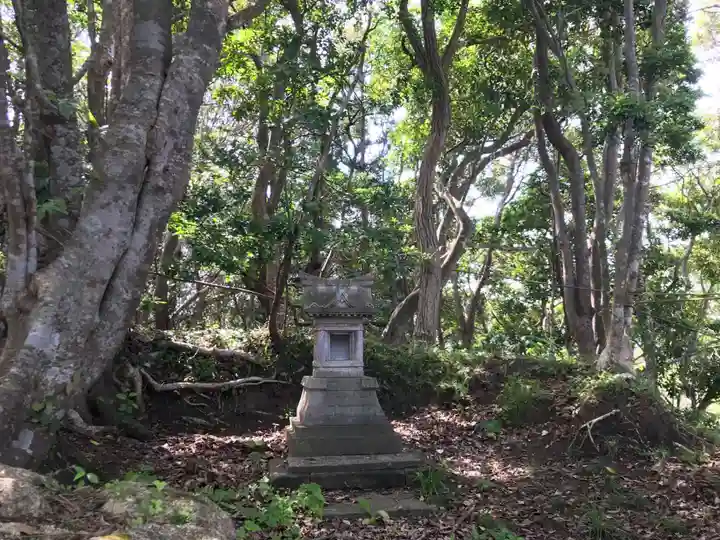 荒磯魚見根神社のその他建物