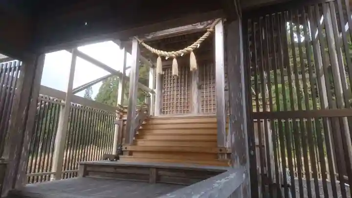 県神社の本殿・本堂