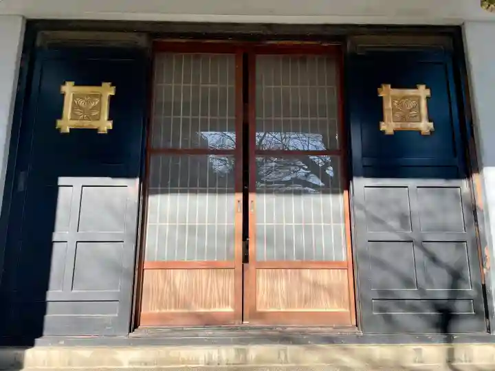 蓮光院の{uncategorized: "未分類", other: "その他", undefined: "問題あり", building: "その他建物", grave: "お墓", sacred_gate: "鳥居", guardian: "狛犬", statue: "像", buddha: "仏像", history: "歴史", nature: "自然", garden: "庭園", animal: "動物", pagoda: "塔", temizu: "手水舎", mountain_gate: "山門・神門", sanctuary: "本殿・本堂", subordinate: "末社・摂社", art: "芸術", scenery: "景色", jizo: "地蔵", ema: "絵馬", goshuin: "御朱印", omikuji: "おみくじ", items: "授与品その他", amulet: "お守り", goshuincho: "御朱印帳", eats: "食事", festival: "お祭り", votive_dance: "神楽", shichigosan: "七五三参", wedding: "結婚式", experience: "体験その他", initially: "初詣", around: "周辺", anti_infection: "感染症対策"}