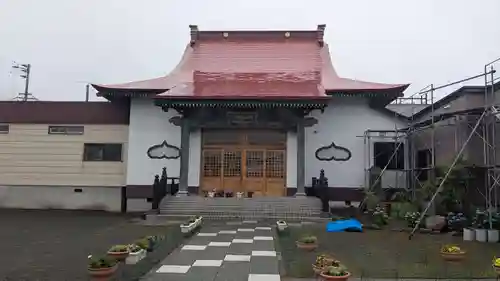 法泉寺の本殿・本堂