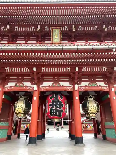 浅草寺の山門