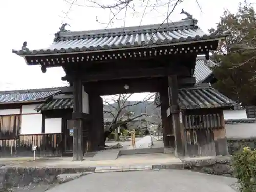 橘寺の山門