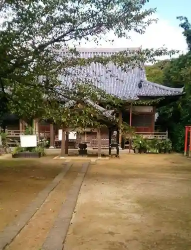 観音寺の本殿・本堂