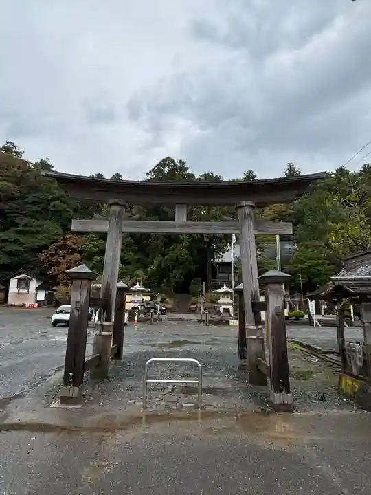 鳥海山大物忌神社吹浦口ノ宮(山形県)