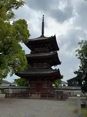 斑鳩寺の{uncategorized: "未分類", other: "その他", undefined: "問題あり", building: "その他建物", grave: "お墓", sacred_gate: "鳥居", guardian: "狛犬", statue: "像", buddha: "仏像", history: "歴史", nature: "自然", garden: "庭園", animal: "動物", pagoda: "塔", temizu: "手水舎", mountain_gate: "山門・神門", sanctuary: "本殿・本堂", subordinate: "末社・摂社", art: "芸術", scenery: "景色", jizo: "地蔵", ema: "絵馬", goshuin: "御朱印", omikuji: "おみくじ", items: "授与品その他", amulet: "お守り", goshuincho: "御朱印帳", eats: "食事", festival: "お祭り", votive_dance: "神楽", shichigosan: "七五三参", wedding: "結婚式", experience: "体験その他", initially: "初詣", around: "周辺", anti_infection: "感染症対策"}