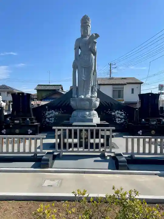 光明寺の{uncategorized: "未分類", other: "その他", undefined: "問題あり", building: "その他建物", grave: "お墓", sacred_gate: "鳥居", guardian: "狛犬", statue: "像", buddha: "仏像", history: "歴史", nature: "自然", garden: "庭園", animal: "動物", pagoda: "塔", temizu: "手水舎", mountain_gate: "山門・神門", sanctuary: "本殿・本堂", subordinate: "末社・摂社", art: "芸術", scenery: "景色", jizo: "地蔵", ema: "絵馬", goshuin: "御朱印", omikuji: "おみくじ", items: "授与品その他", amulet: "お守り", goshuincho: "御朱印帳", eats: "食事", festival: "お祭り", votive_dance: "神楽", shichigosan: "七五三参", wedding: "結婚式", experience: "体験その他", initially: "初詣", around: "周辺", anti_infection: "感染症対策"}