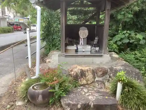 耳神大明神の本殿・本堂