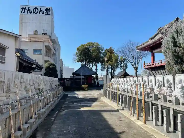 浄運寺の{uncategorized: "未分類", other: "その他", undefined: "問題あり", building: "その他建物", grave: "お墓", sacred_gate: "鳥居", guardian: "狛犬", statue: "像", buddha: "仏像", history: "歴史", nature: "自然", garden: "庭園", animal: "動物", pagoda: "塔", temizu: "手水舎", mountain_gate: "山門・神門", sanctuary: "本殿・本堂", subordinate: "末社・摂社", art: "芸術", scenery: "景色", jizo: "地蔵", ema: "絵馬", goshuin: "御朱印", omikuji: "おみくじ", items: "授与品その他", amulet: "お守り", goshuincho: "御朱印帳", eats: "食事", festival: "お祭り", votive_dance: "神楽", shichigosan: "七五三参", wedding: "結婚式", experience: "体験その他", initially: "初詣", around: "周辺", anti_infection: "感染症対策"}