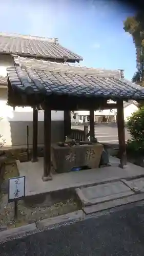 新羅神社の手水