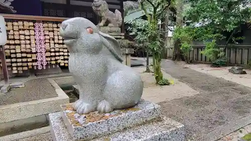岡崎神社の狛犬